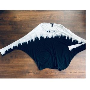 Forever 21 Very unique flattering shirt!!